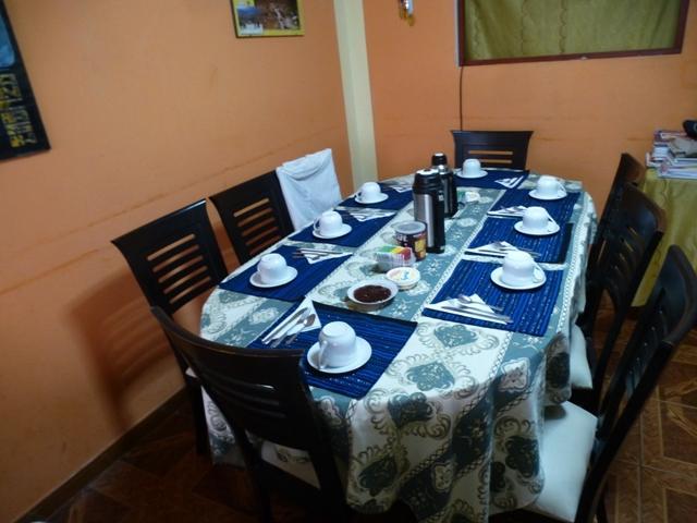 Humberto Guest House Huaraz  Extérieur photo